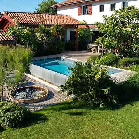 וילה Easy Cles- Pool A C - 15 Min Beaches *