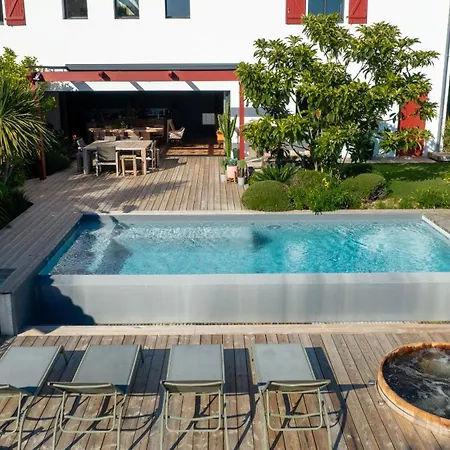 Loreteian - Splendide Au Calme Ahetze