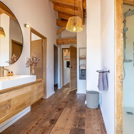 Loreteian - Splendide Au Calme Nyaraló